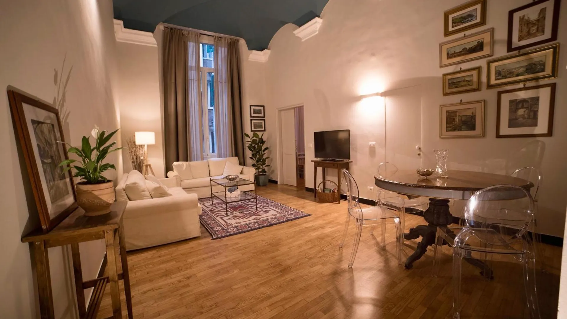 La Loggia Delle Regine Historic Center Apartment In A Period Building, Facing The Aquarium With Wi Fi And Ac Cenova